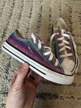 NWOT Kids Rainbow Converse Size 13